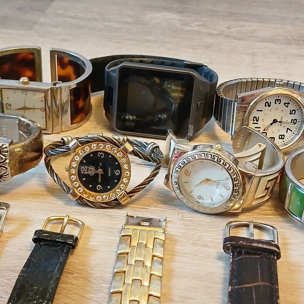 Huge Watch Lot of 35+ Mixed Brands Vintage & Modern Parts/Repair Untested-Box 15 - Picture 8 of 10
